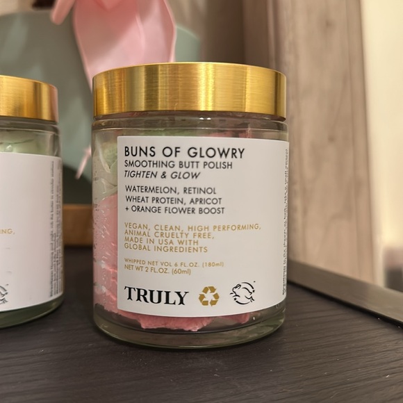 TRULY Buns of Glowry Butt Butter and Polish with Gold Lids - Picture 2 of 3